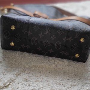 Louis Vuitton Monogram